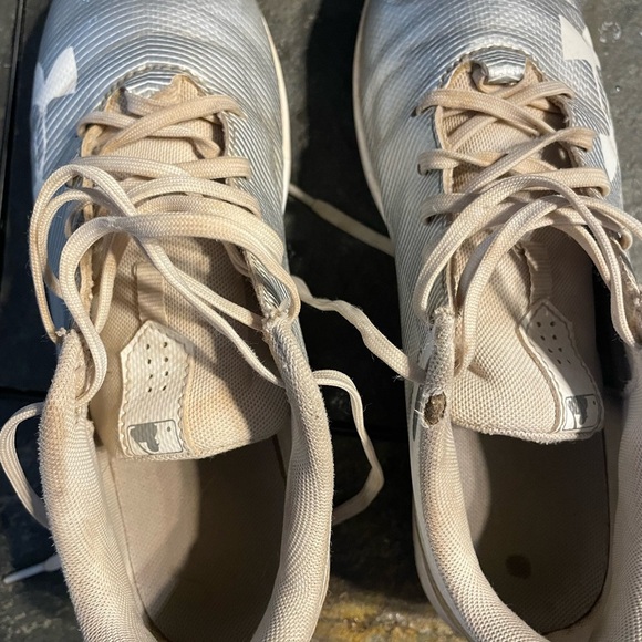 Lead off baseball cleats youth size 4 preowned - Picture 8 of 8